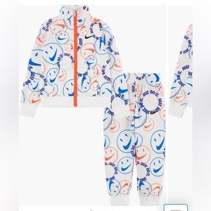 Nike boys just do it smiley face graphic jogger 2pc set size 4T full size jacket